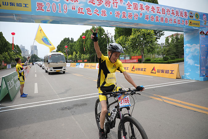 “银河优越会_中文官网杯”“红色之旅 逐梦骑行”全国革命老区自行车挑战赛