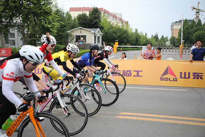 “银河优越会_中文官网杯”“红色之旅 逐梦骑行”全国革命老区自行车挑战赛